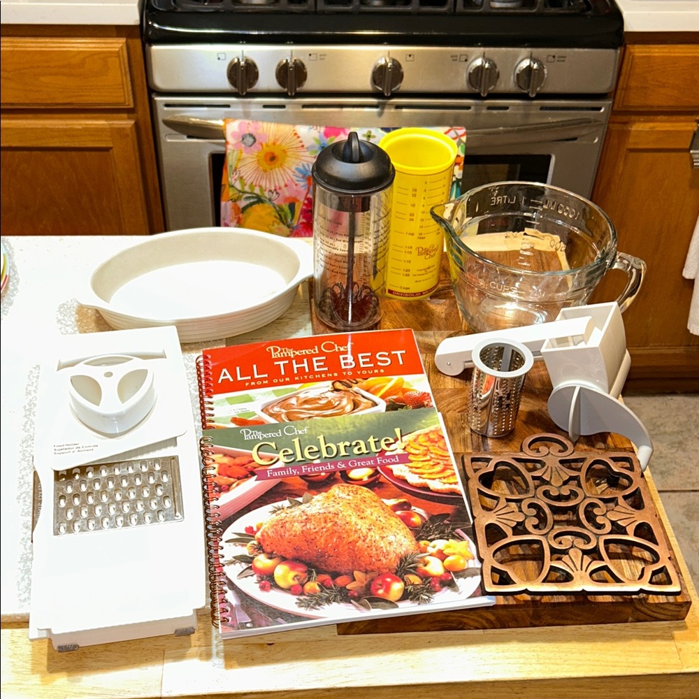 Pampered Chef Culinary Collection -9 items some new some gently used.
